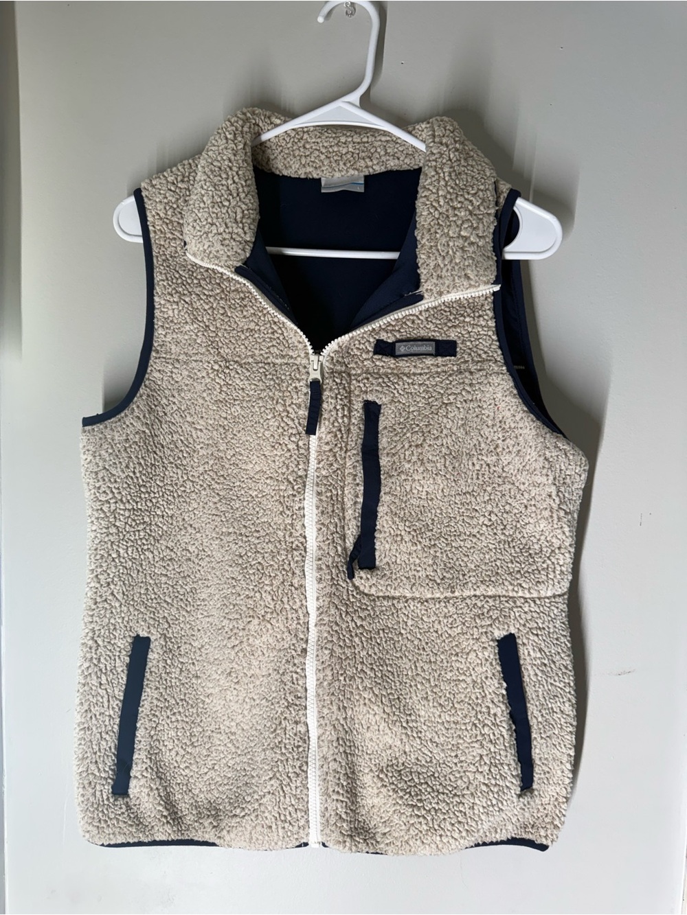 Columbia Cream Sherpa Vest with Navy